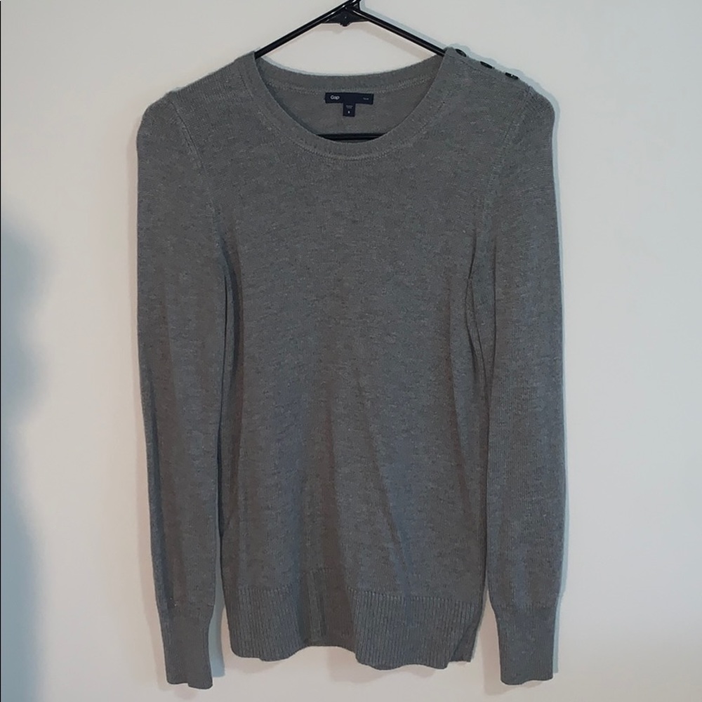 Gray GAP sweater
